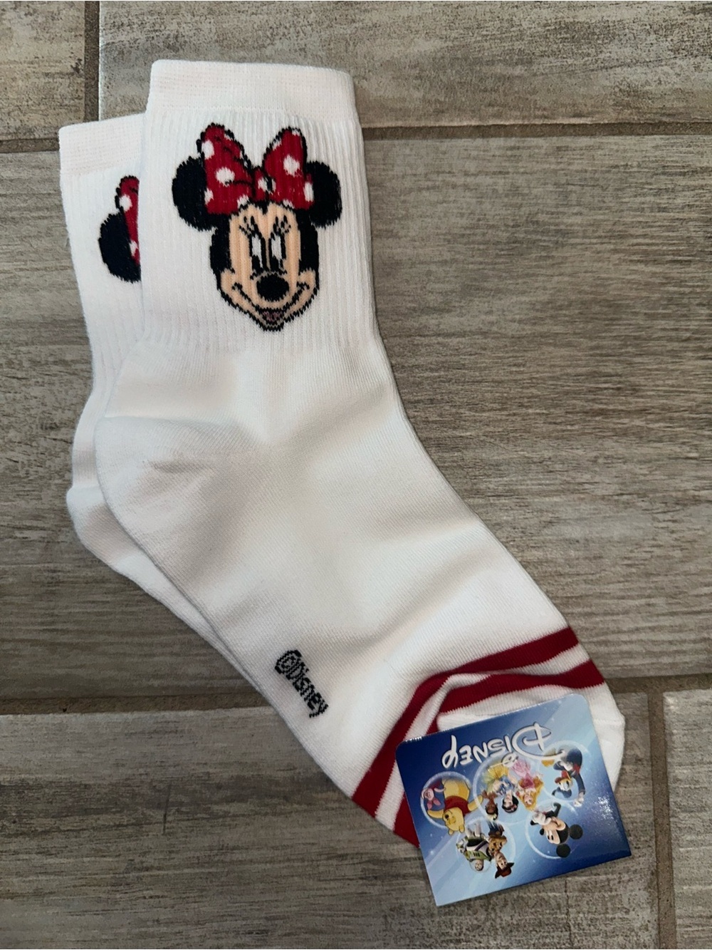 Disney Minnie Mouse White Kids Crew Socks with Red Accent 🎀 - Picture 2 of 5